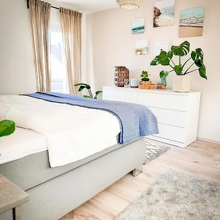 Schoenes Modernes Einfamilienhaus Fuer 1 Bis 6 Personen Rimpar Extérieur photo