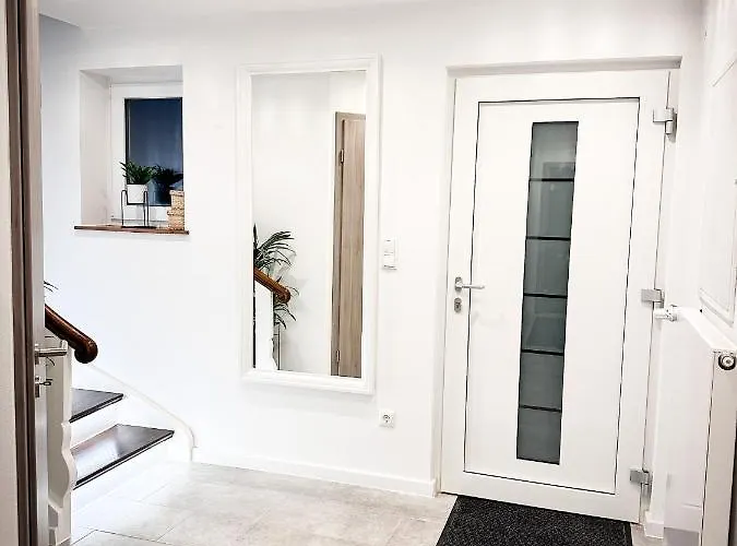 Schoenes Modernes Einfamilienhaus Fuer 1 Bis 6 Personen