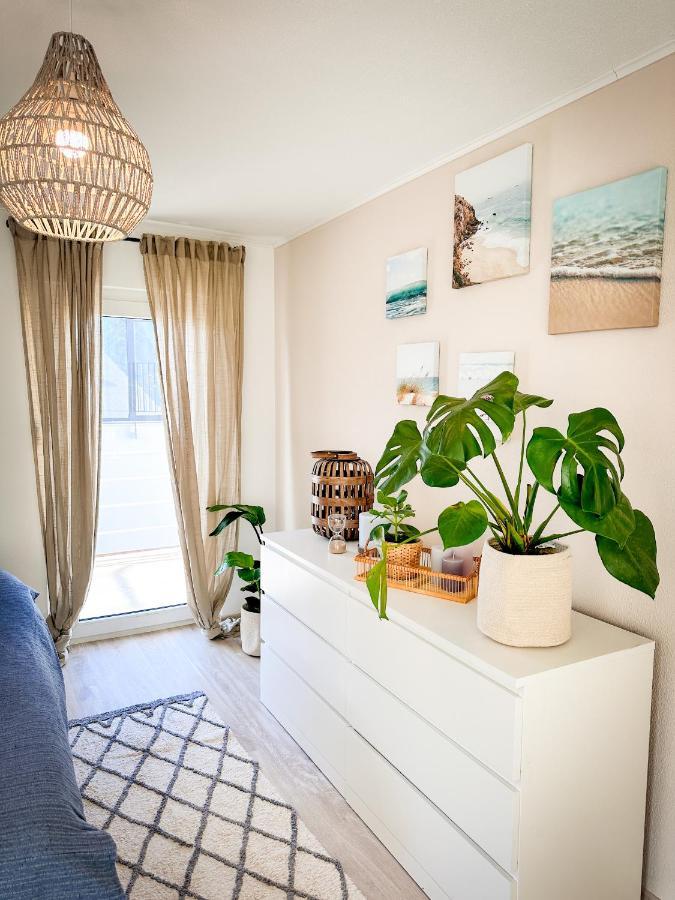 Schoenes Modernes Einfamilienhaus Fuer 1 Bis 6 Personen *